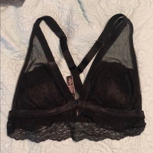 Black lace bralette size M never worn